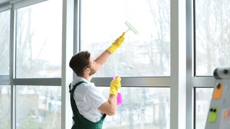 IdealCleaning Window Cleaning Services in Dubai 1