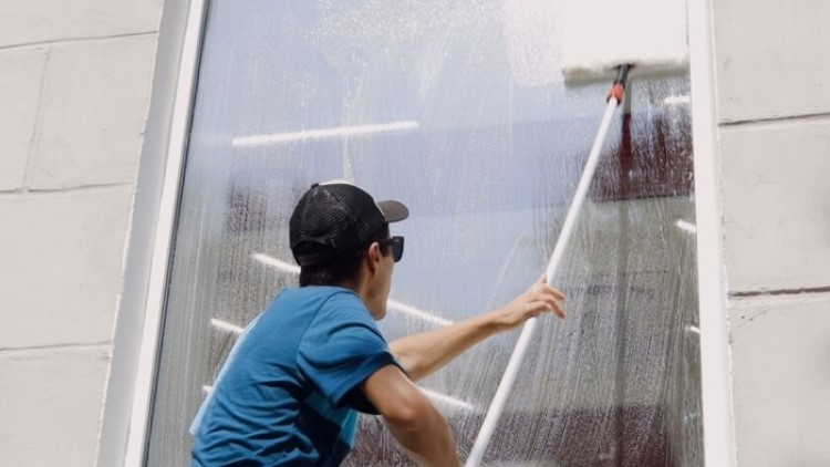 IdealCleaning Window Cleaning Services in Dubai 4